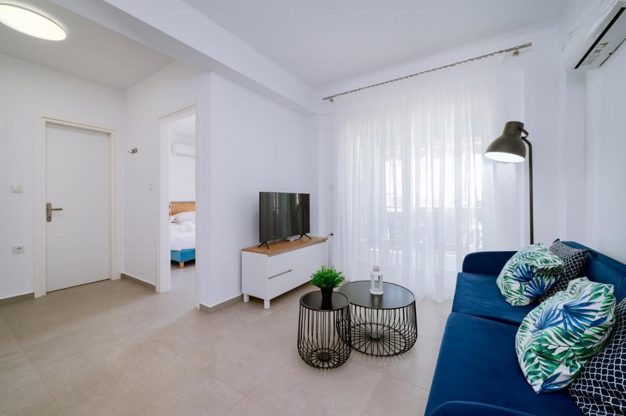 Danai & Palm Residential Complexes Apartment Офринион Екстериор снимка